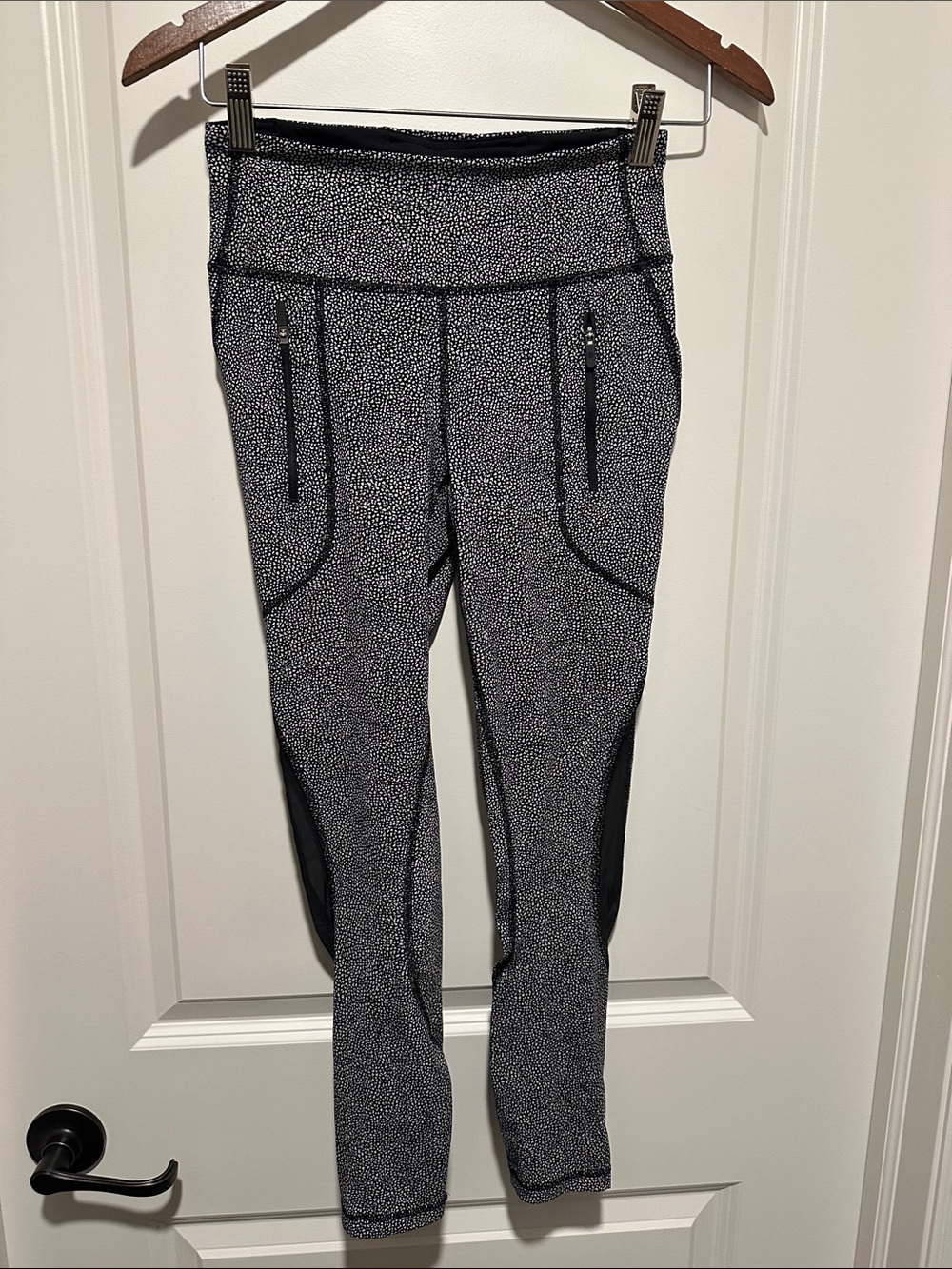 Lululemon Women's Black & White Speckled High-Waist Active Leggings